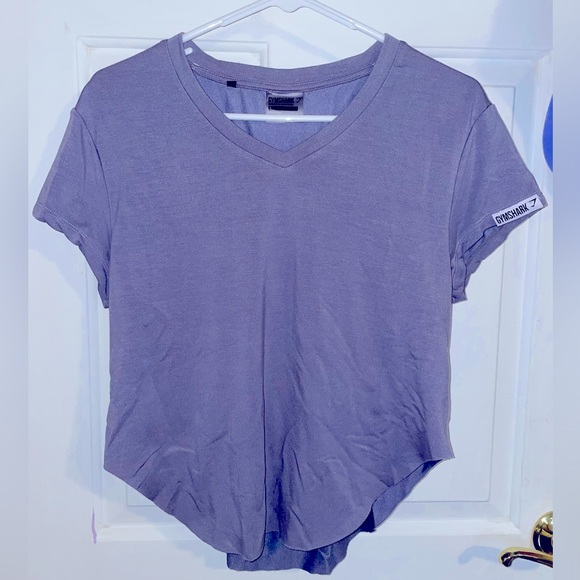 Gymshark Purple V-Neck T-Shirt Size Small - Picture 1 of 3